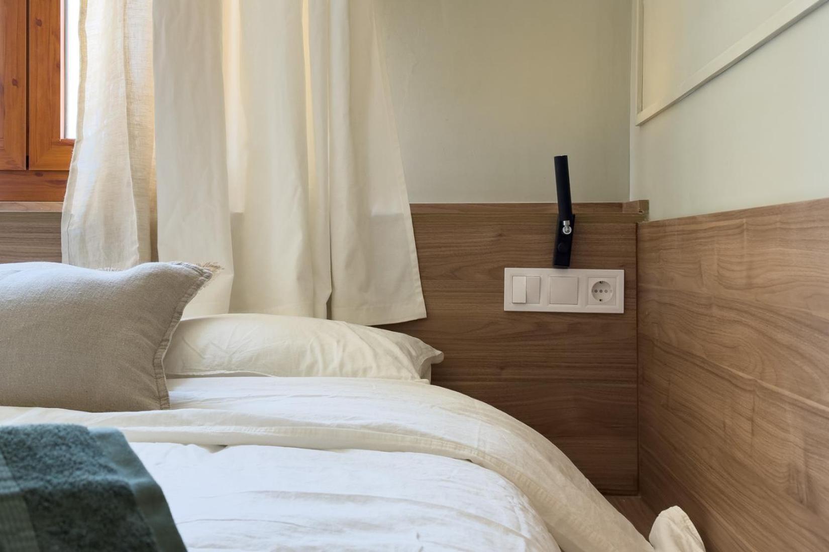 Oasis Suites Downtown Барселона Екстериор снимка