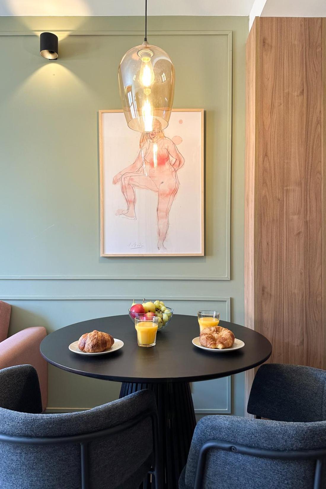 Oasis Suites Downtown Барселона Екстериор снимка